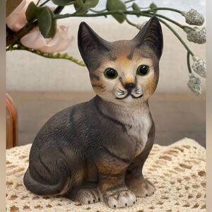 Adorable Kitty Cat Figurine 5.75”